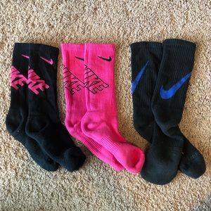 Lot of 3 medium nike socks